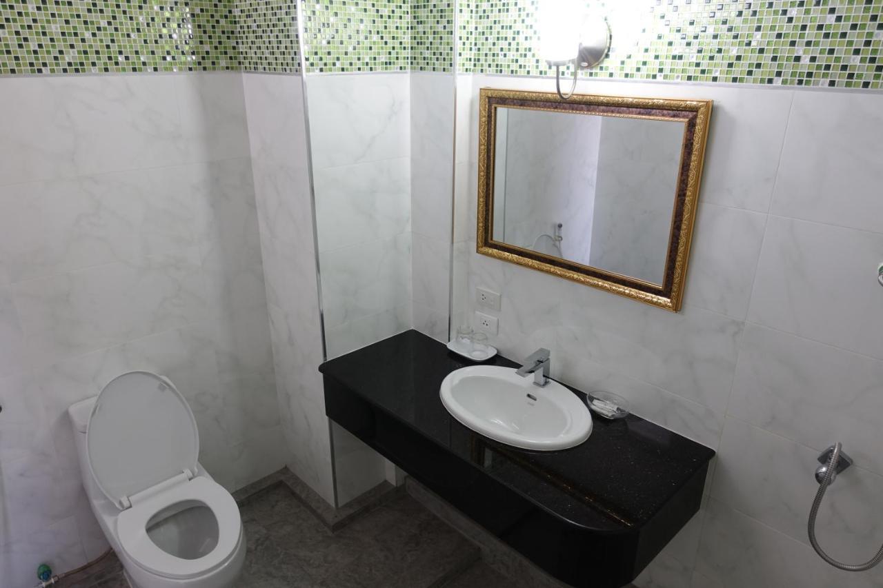 Serene Hotel Паттая Екстер'єр фото