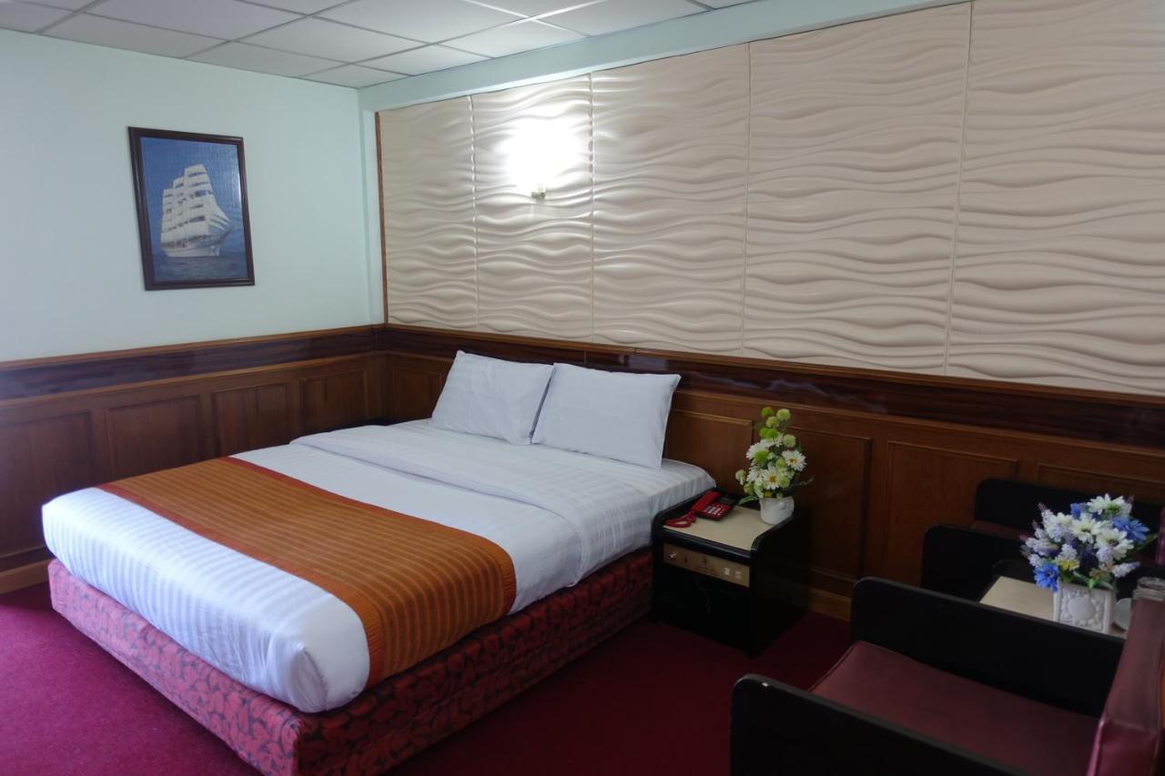 Serene Hotel Паттая Екстер'єр фото